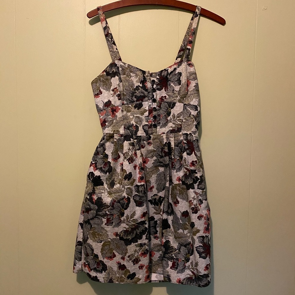 xs patterned dress w/ pockets